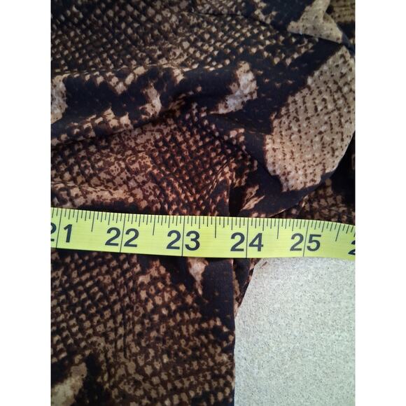 Susan Graver Shirt 2X Snake Skin Pattern Blouse Career Office Wear Casual Outing - Picture 8 of 11